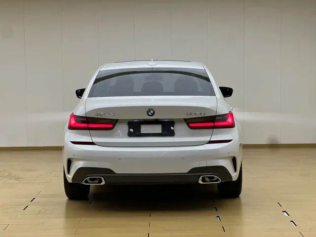 BMW BMW 3 Series 2022 325Li M Sport Package — Фото автомобиля 20