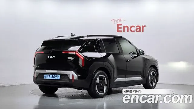 Kia EV3 — Фото автомобиля 2
