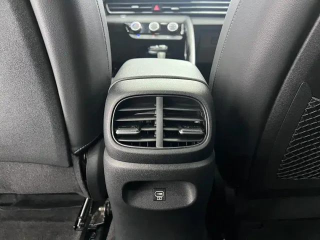 Hyundai Elantra — Фото автомобиля 13