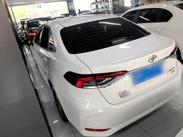 Toyota Corolla — Фото автомобиля 4