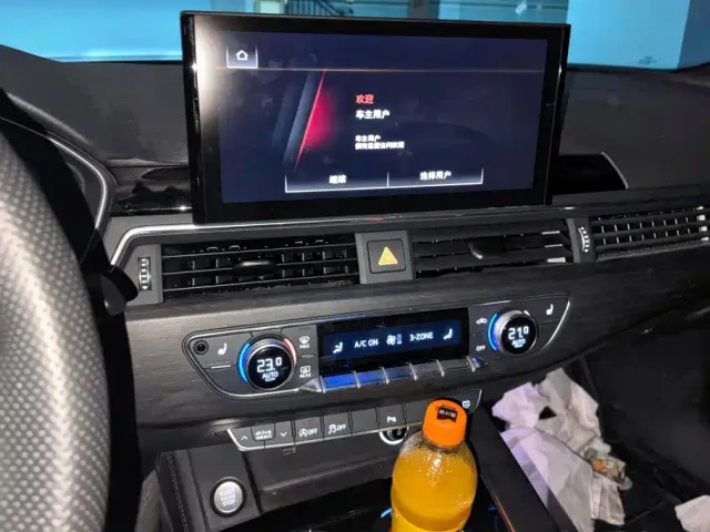 Audi A4L — Фото автомобиля 13
