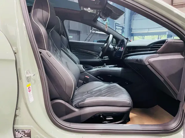 BYD Seal — Фото автомобиля 23