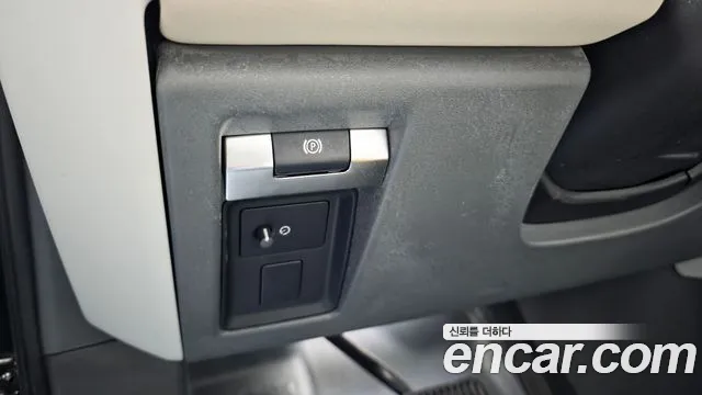 Land Rover Defender L663 — Фото автомобиля 30