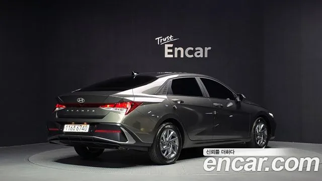 Hyundai Avante CN7 — Фото автомобиля 2