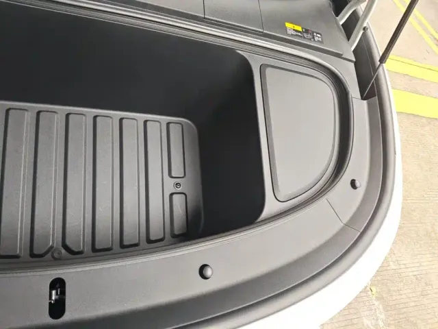 Li Auto i6 — Фото автомобиля 22