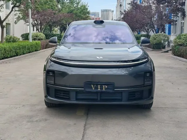Li Auto L7 — Фото автомобиля 2