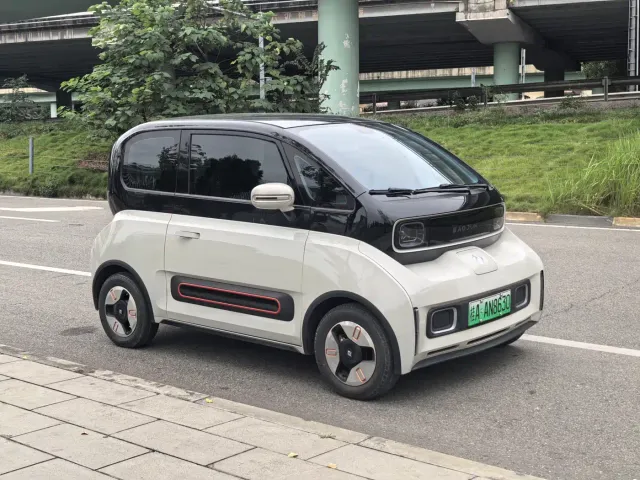 Baojun KiWi EV — Фото автомобиля 4