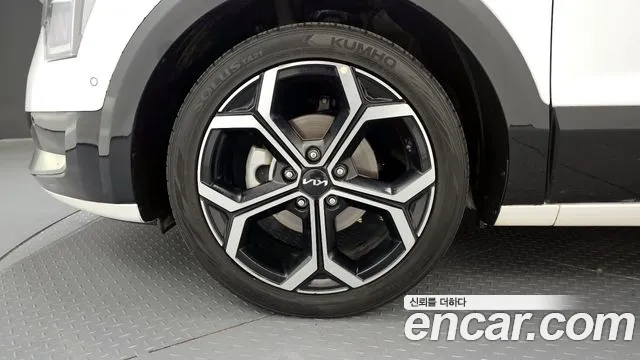 Kia Niro The All New Niro Signature — Фото автомобиля 5
