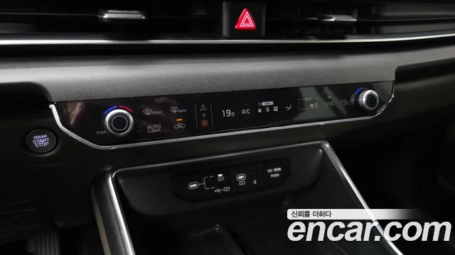 Kia Carnival 4th Gen — Фото автомобиля 24