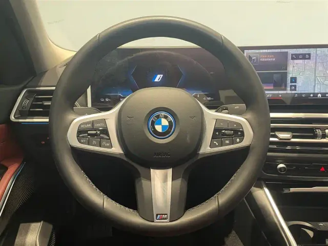 BMW i3 — Фото автомобиля 14