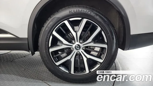 Renault-KoreaSamsung QM6 Новый QM6 2.0 GDe RE Signature 2WD — Фото автомобиля 19