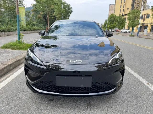 BYD Seal 05 DM-i — Фото автомобиля 2