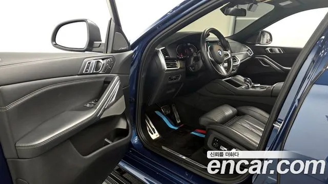 BMW X6 xDrive40i M Sport — Фото автомобиля 10