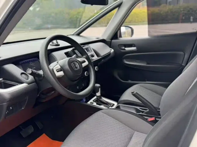 Honda Fit — Фото автомобиля 4