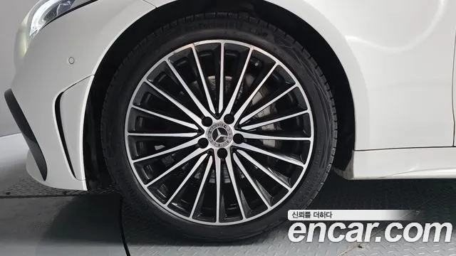 Mercedes-Benz CLS-Class — Фото автомобиля 4