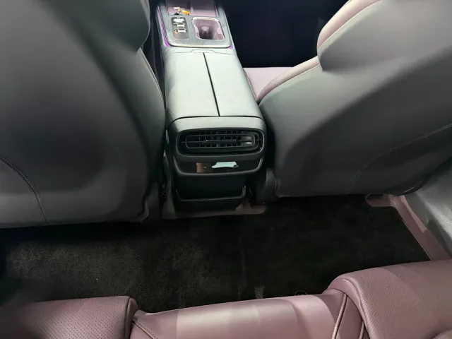 Xiaomi SU7 — Фото автомобиля 9