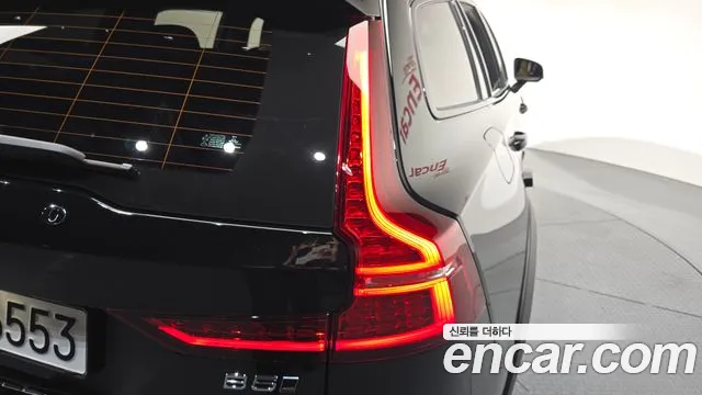 Вольво V60 V60 Cross Country 2 поколение B5 Ultimate AWD — Фото автомобиля 20