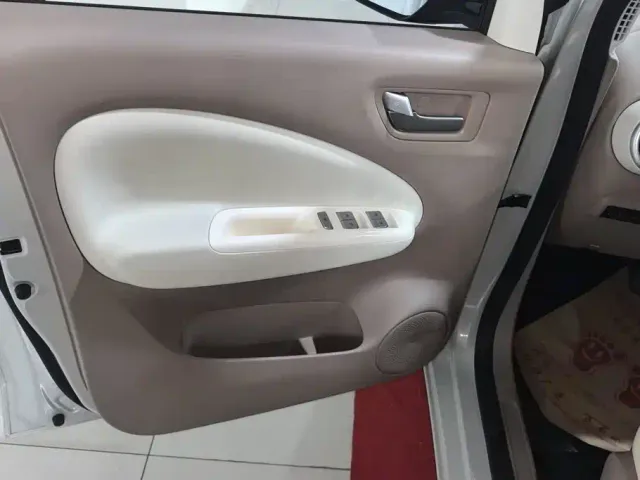 Wuling Hongguang Mini EV — Фото автомобиля 7