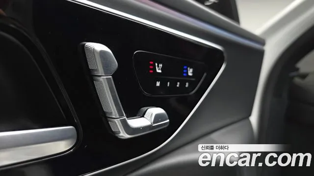 Mercedes-Benz E-Class — Фото автомобиля 28