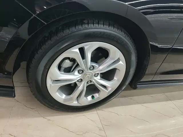 Honda Accord — Фото автомобиля 22