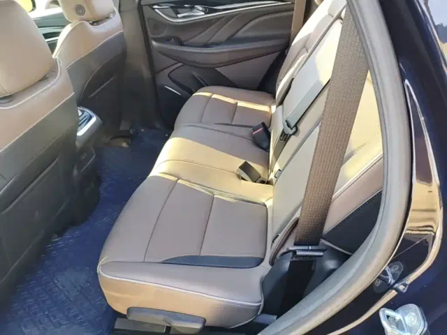 Buick Enclave — Фото автомобиля 16