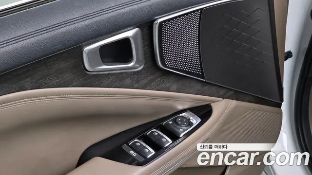 Kia K8 Hybrid — Фото автомобиля 16
