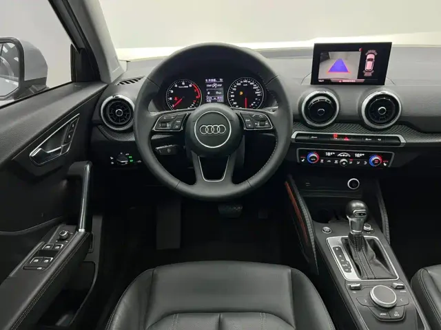 Audi Q2L — Фото автомобиля 19