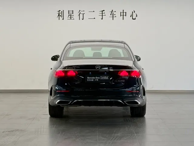 Mercedes-Benz E-Class — Фото автомобиля 6