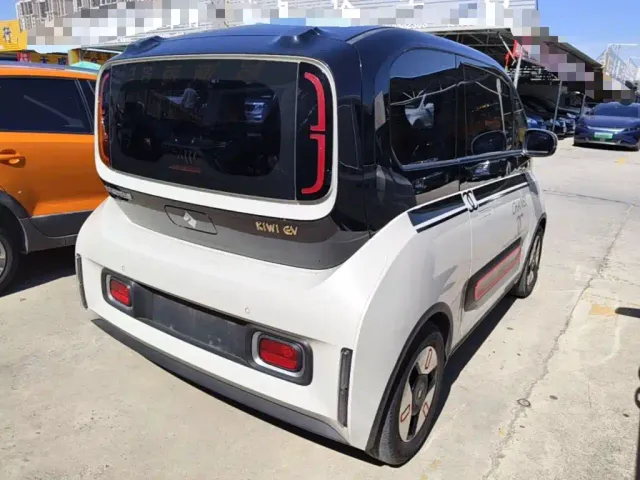 Baojun KiWi EV — Фото автомобиля 6