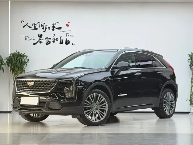 Фотография автомобиля — Cadillac XT4