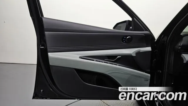 Hyundai Avante CN7 — Фото автомобиля 24