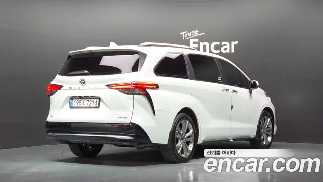 Toyota Sienna 4th Gen — Фото автомобиля 2