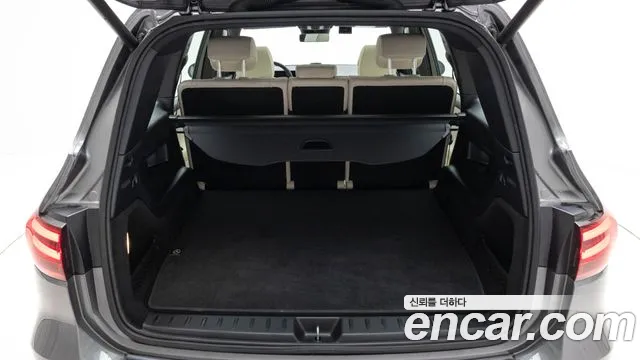 Mercedes-Benz EQB — Фото автомобиля 13