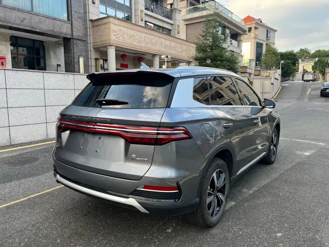 BYD Song Pro — Фото автомобиля 9
