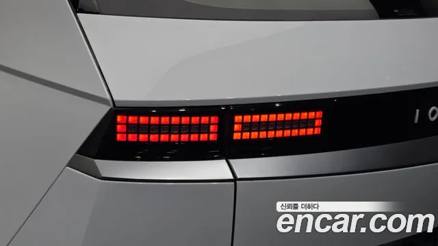 Hyundai Ioniq 5 — Фото автомобиля 8