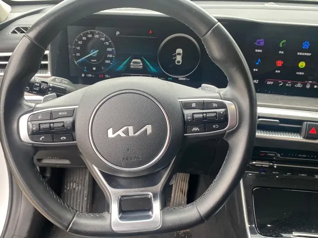 Kia K5 — Фото автомобиля 7