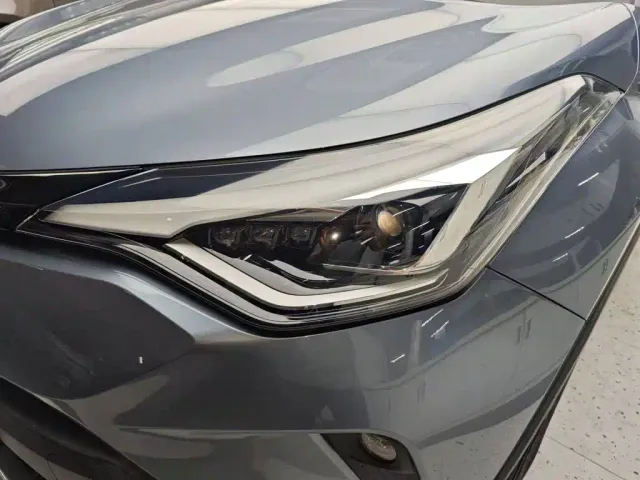 Toyota C-HR — Фото автомобиля 23