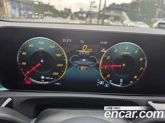 Mercedes-Benz A-Class W177 — Фото автомобиля 9