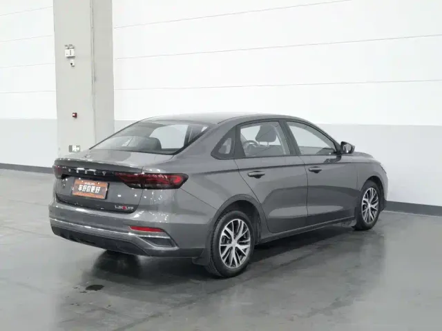 Geely Emgrand — Фото автомобиля 2