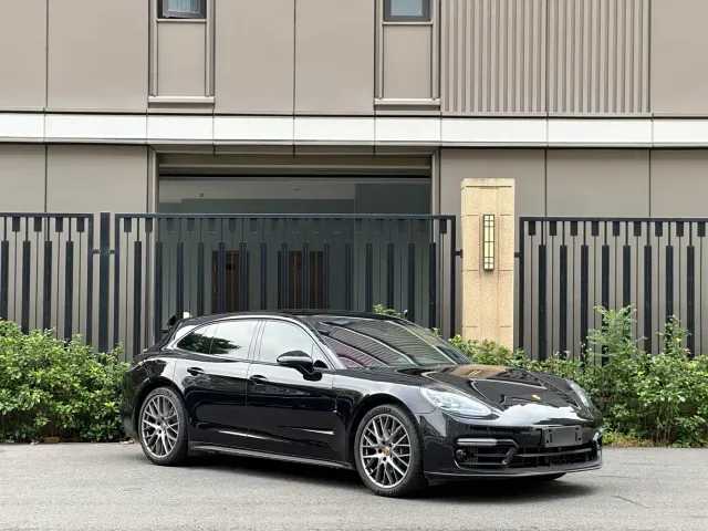 Porsche Panamera — Фото автомобиля 17