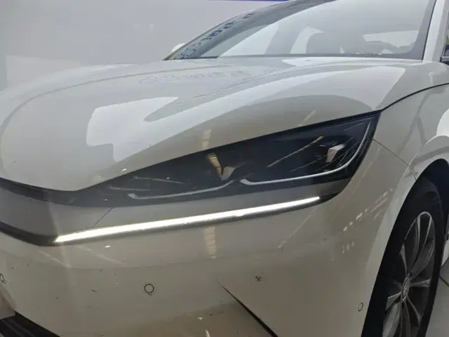 BYD Qin L — Фото автомобиля 5