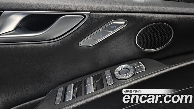 Genesis G80 Бензин 2.5 турбо 2WD — Фото автомобиля 13