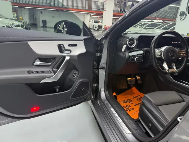 Mercedes-Benz CLA-Class AMG — Фото автомобиля 5