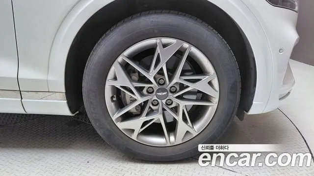 Genesis GV70 — Фото автомобиля 21