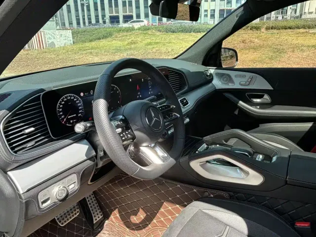 Mercedes-Benz GLE-Class AMG — Фото автомобиля 6