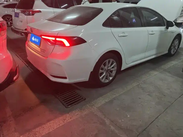 Toyota Corolla — Фото автомобиля 3