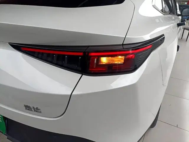 Changan Lamore — Фото автомобиля 7