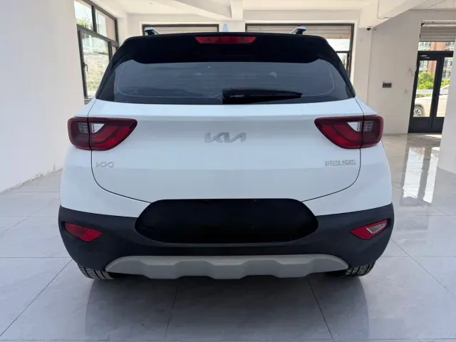Kia KX1 — Фото автомобиля 5