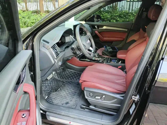 Audi Q5L — Фото автомобиля 8