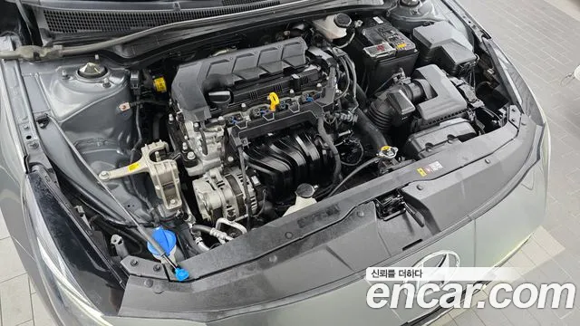 Hyundai Avante — Фото автомобиля 9